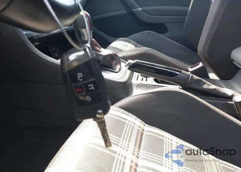 2015 Volkswagen Golf Gti 2.0T S 2-Door из США, поврежденный, VIN 3VWTT7AU0FM072107